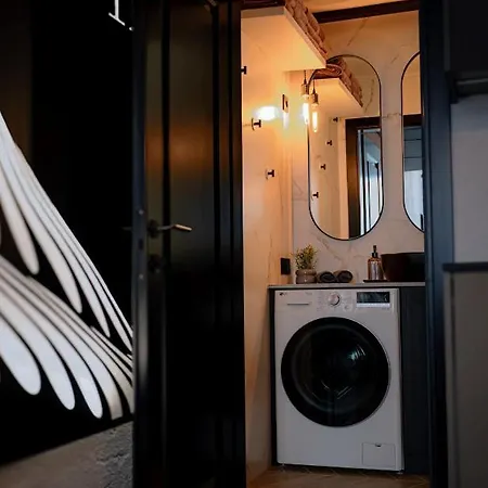 Black In Palangos Loftai Bright